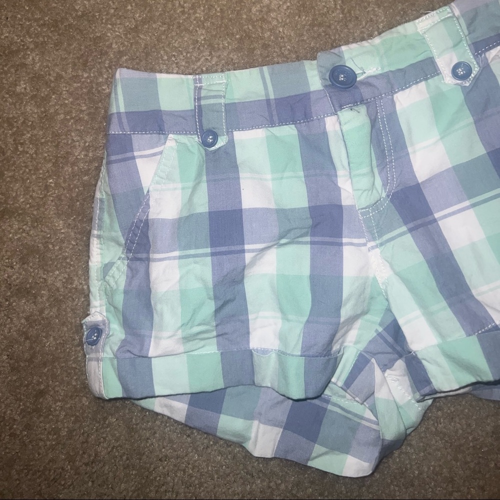 Maurices Blue, Green & White Plaid High Waist shorts size 1/2 - Picture 4 of 10